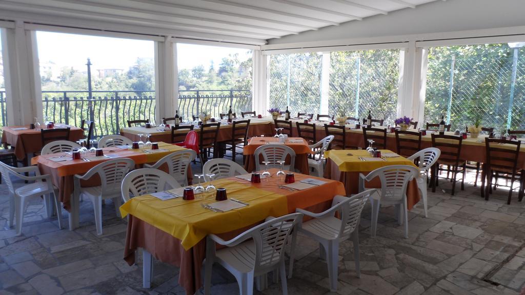 Hotel Ristorante La Bruceta Cremolino Kültér fotó
