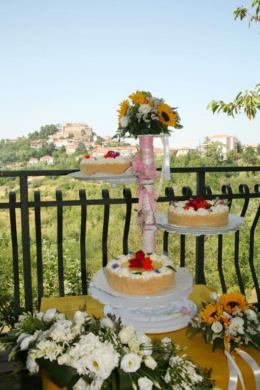 Hotel Ristorante La Bruceta Cremolino Kültér fotó